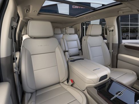 New 2026 GMC Yukon Denali w/ Sun & Power Step Package AWD/4WD image 40