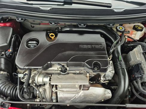 Used 2019 Chevrolet Cruze LT image 34