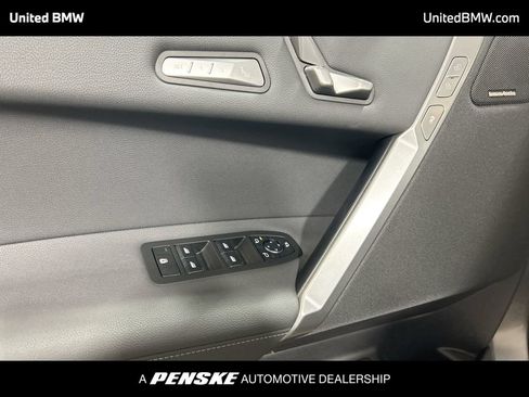 Used 2026 BMW iX xDrive60 w/ M Sport Package AWD/4WD image 11
