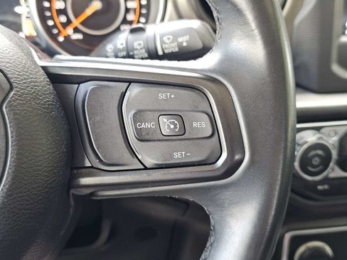 Used 2018 Jeep Wrangler Unlimited Sport S AWD/4WD image 24