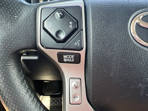 Used 2020 Toyota 4Runner SR5 Premium RWD image 27