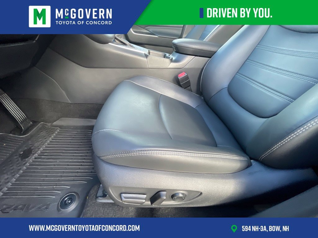 Used 2023 Toyota RAV4 XLE Premium AWD/4WD image 12