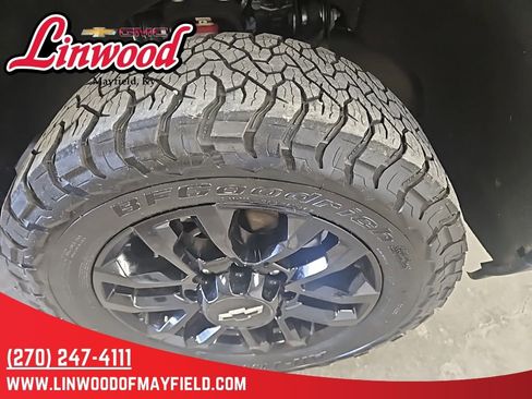 Used 2025 Chevrolet Silverado 2500 LT w/ Trail Boss Package AWD/4WD image 9