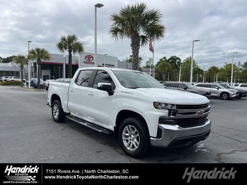 Used 2022 Chevrolet Silverado 1500 LT w/ Bed Protection Package image 1