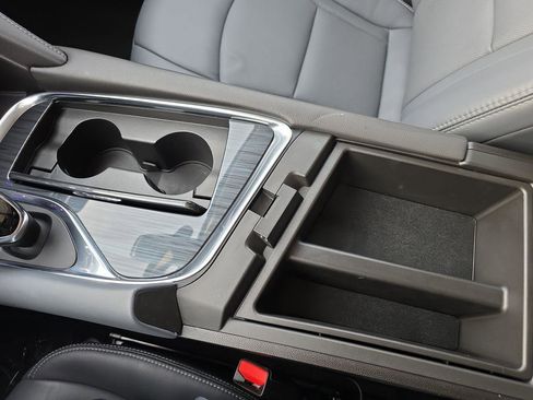 Used 2018 Buick Enclave Premium image 25