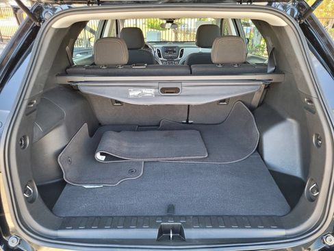 Used 2021 Chevrolet Equinox LS AWD/4WD image 29