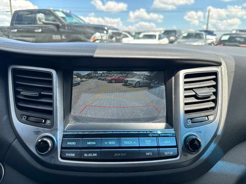 Used 2016 Hyundai Tucson Limited w/ Option Group 03 FWD image 20