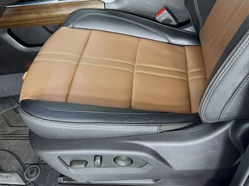 Used 2024 Chevrolet Silverado 1500 High Country w/ Technology Package image 20