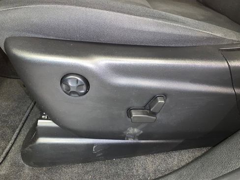 Used 2022 Dodge Durango GT image 17