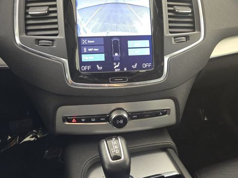 Used 2017 Volvo XC90 T6 Momentum w/ Vision Package AWD/4WD image 27