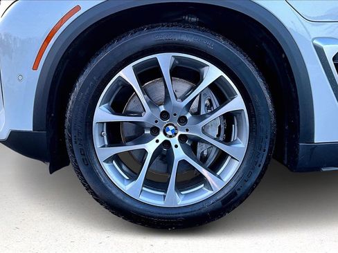 Used 2026 BMW X5 xDrive50e w/ Climate Comfort Package image 34