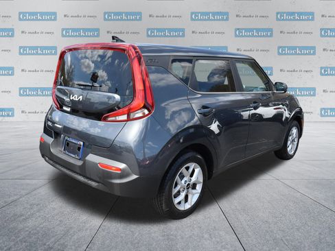 Used 2022 Kia Soul LX w/ Technology Package FWD image 6