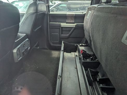 Used 2017 Ford F250 Lariat w/ Lariat Value Package AWD/4WD image 7