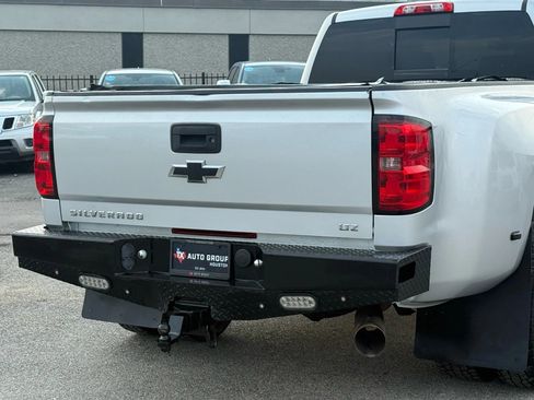 Used 2015 Chevrolet Silverado 3500 LTZ w/ Duramax Plus Package image 11