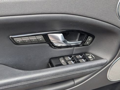 Used 2018 Land Rover Range Rover Evoque SE AWD/4WD image 24