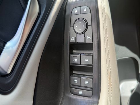 Certified 2023 Nissan Rogue SV w/ SV Premium B Package FWD image 34
