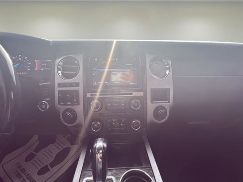 Used 2017 Ford Expedition EL Limited image 10