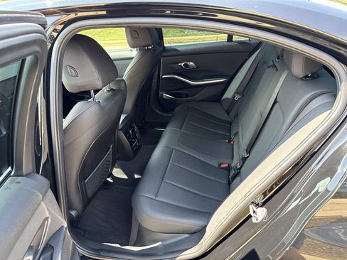Used 2020 BMW 330i Sedan w/ Convenience Package RWD image 8