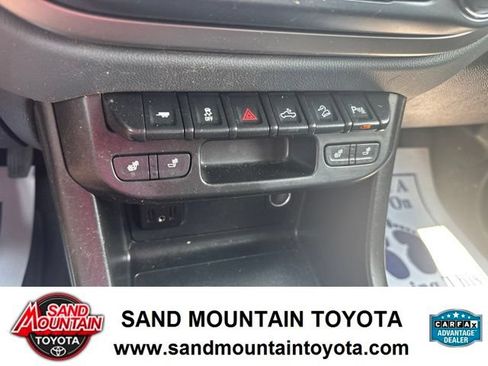 Used 2020 Chevrolet Colorado Z71 AWD/4WD image 21