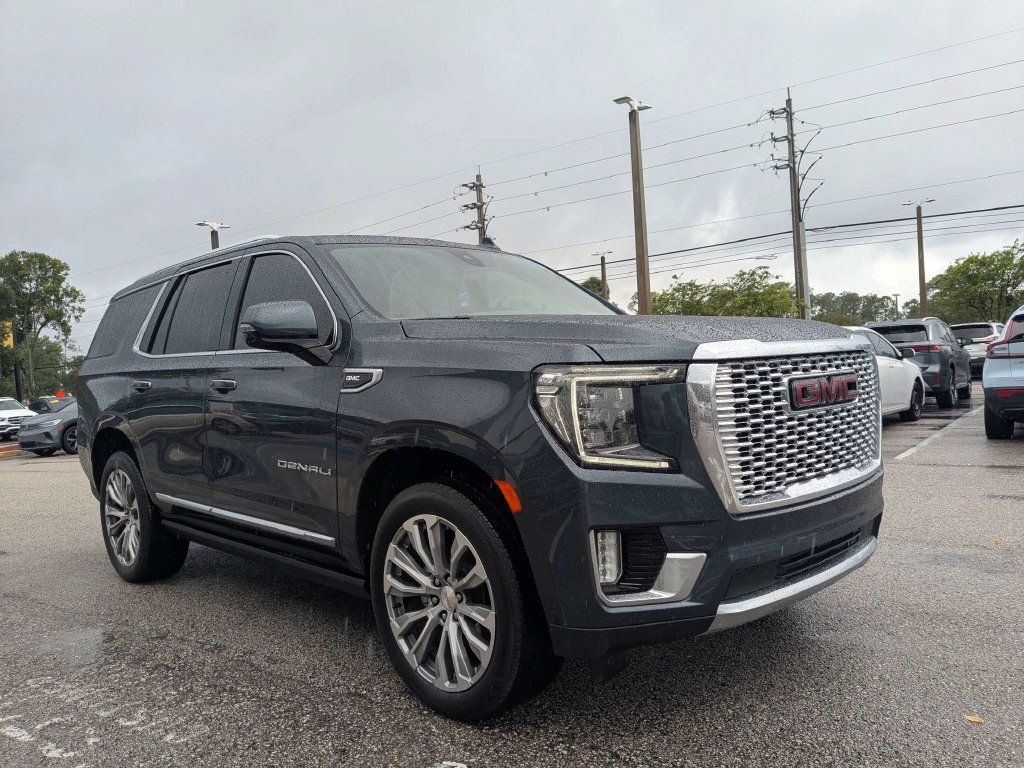 Used 2021 GMC Yukon Denali w/ Denali Premium Package RWD image 7