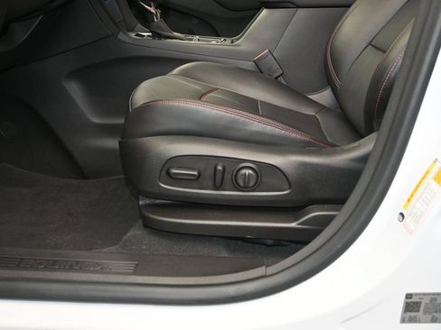 Used 2024 Chevrolet Equinox RS w/ RS Leather Package AWD/4WD image 23