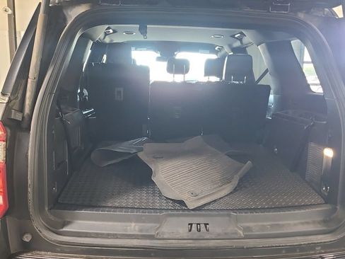 Used 2018 Ford Expedition XLT w/ Equipment Group 202A AWD/4WD image 14
