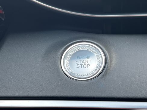 Used 2025 Genesis GV70 3.5T Sport w/ Sport Advanced Package image 10