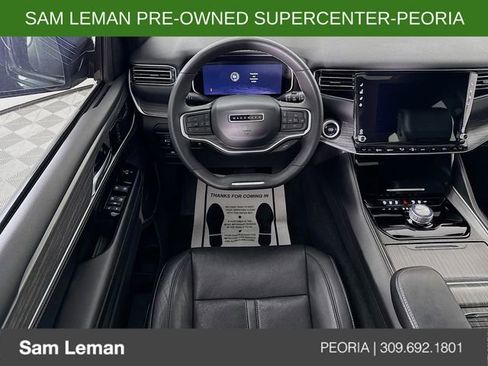 Used 2023 Jeep Wagoneer Series III w/ Premium Group I RWD image 24