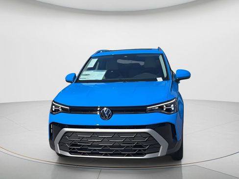 New 2026 Volkswagen Taos SE image 3