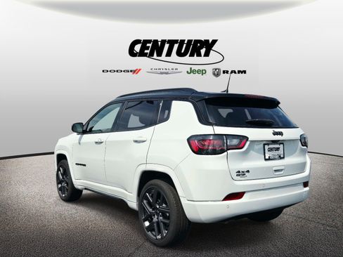 Used 2025 Jeep Compass Limited w/ High Altitude Package AWD/4WD image 6