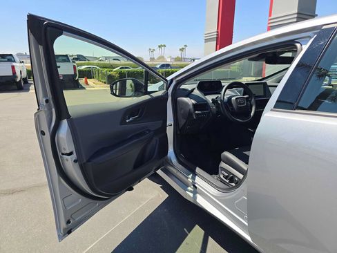 Certified 2026 Toyota Prius XLE FWD image 20
