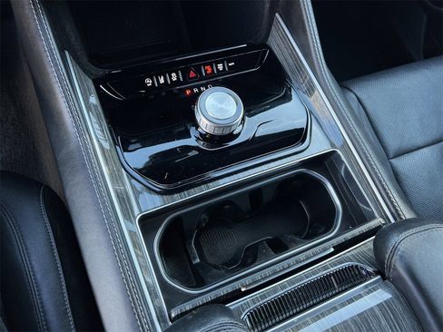 Used 2022 Jeep Wagoneer Series II image 21