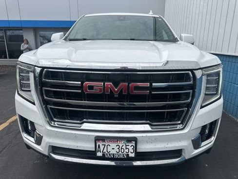 Used 2022 GMC Yukon XL SLT w/ SLT Luxury Package AWD/4WD image 9