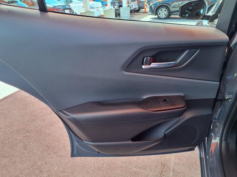 Certified 2025 Toyota Prius XLE FWD image 10