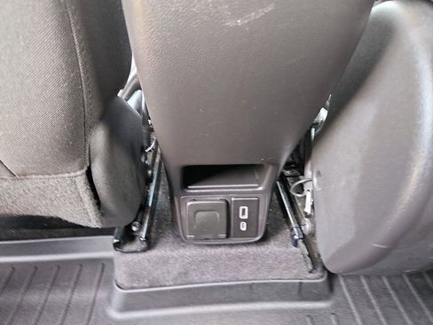 Used 2021 Chevrolet TrailBlazer LT w/ Convenience Package image 29