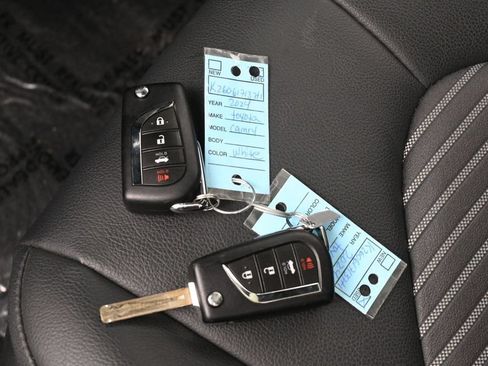 Used 2024 Toyota Camry SE FWD image 20