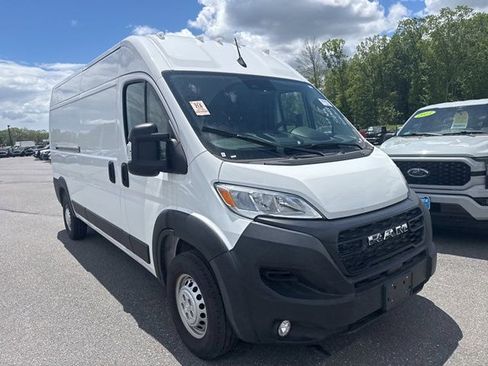 Used 2026 RAM ProMaster 2500 w/ Convenience Group FWD image 3