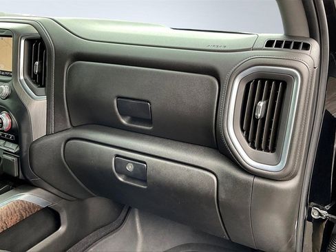 Used 2020 GMC Sierra 2500 Denali w/ Denali Ultimate Package image 17