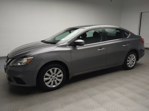 Used 2017 Nissan Sentra SV FWD image 2