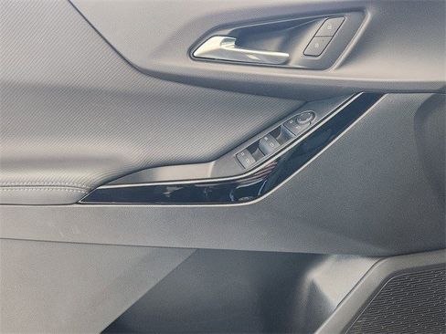 Certified 2025 Chevrolet Equinox LT image 6