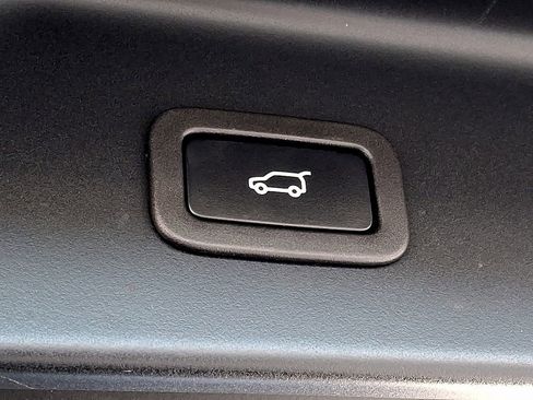 Used 2021 Land Rover Range Rover Autobiography image 31