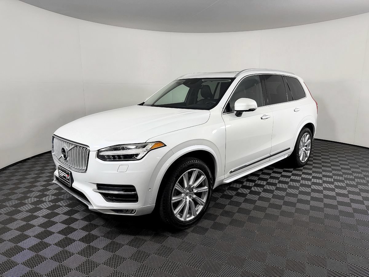 Used 2017 Volvo XC90 T6 Inscription w/ Vision Package AWD/4WD image 2