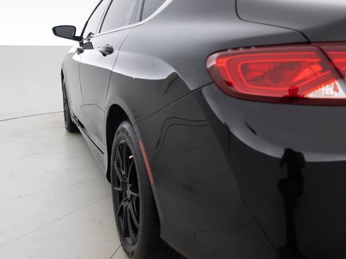 Used 2017 Chrysler 200 Limited Platinum image 13