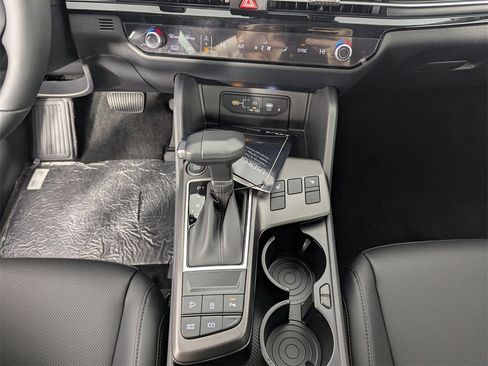 New 2026 Kia Sportage EX image 26