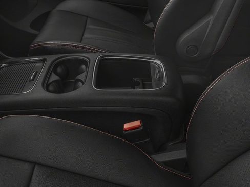 Used 2018 Dodge Grand Caravan GT FWD image 19
