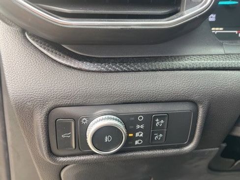 Used 2022 Ford Explorer ST-Line w/ Class IV Trailer Tow Package image 11