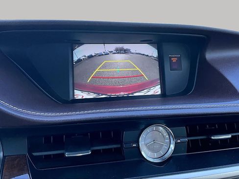 Used 2018 Lexus ES 350 w/ Navigation System Package FWD image 26