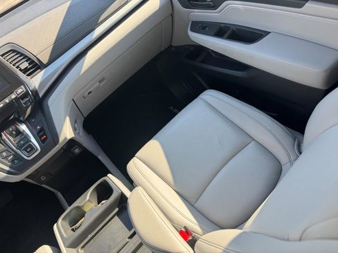 Certified 2024 Honda Odyssey EX-L image 16