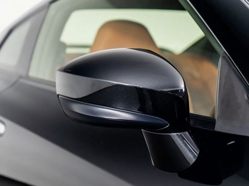 Used 2021 Nissan GT-R Premium image 29