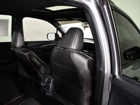 Certified 2023 Honda Passport TrailSport image 45